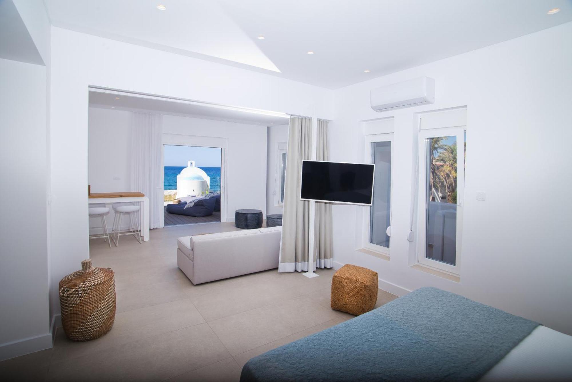 Almyra Seaside Luxury Suites Kalymnos Town Экстерьер фото